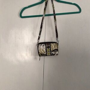 Vera Bradley Smartphone Wristlet Cocoa Moss Pattern